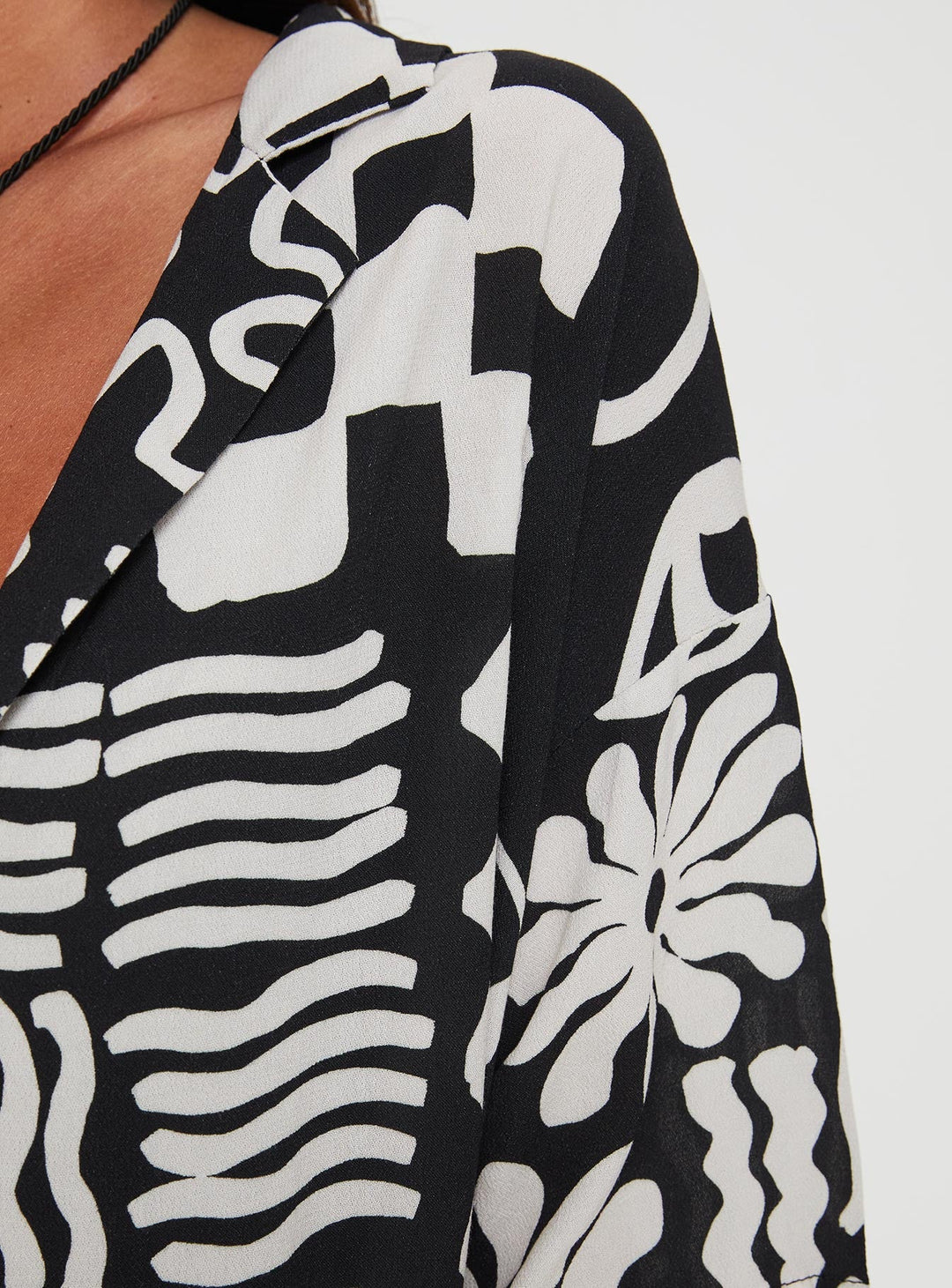 Caraliia Shirt Schwarz / Creme