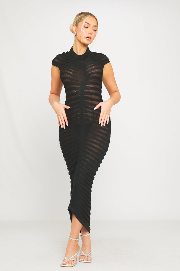 Schwarzes, hochgeschlossenes, transparentes Strick-Rohr-Midikleid mit kurzen Ärmeln