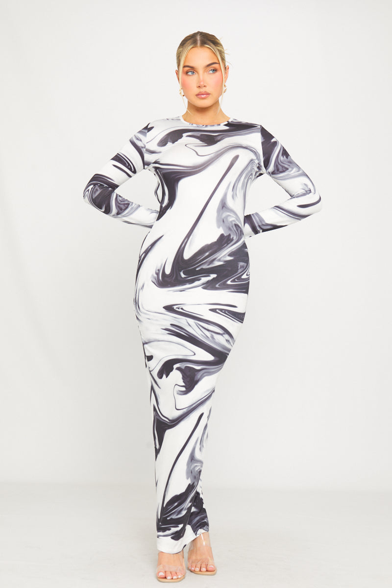 Schwarzes, langärmliges Maxikleid mit offenem Rücken und Marmor-Print