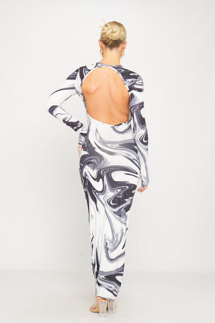 Schwarzes, langärmliges Maxikleid mit offenem Rücken und Marmor-Print