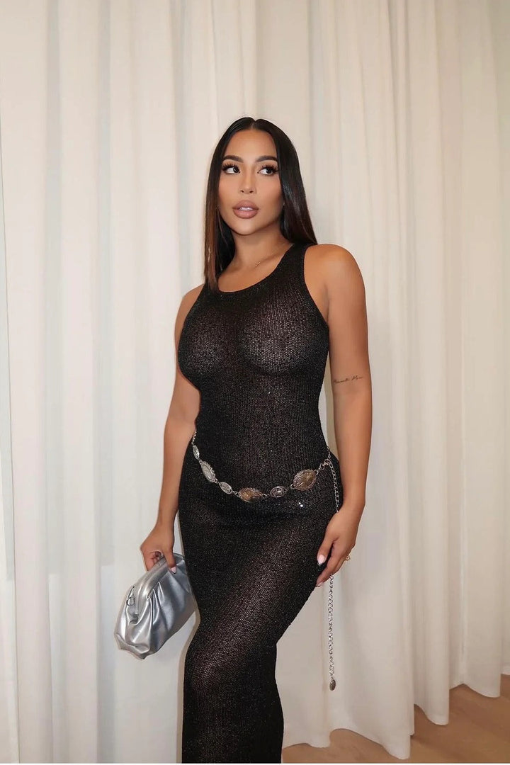 Schwarzes, ärmelloses Maxikleid mit transparentem Paillettendetail