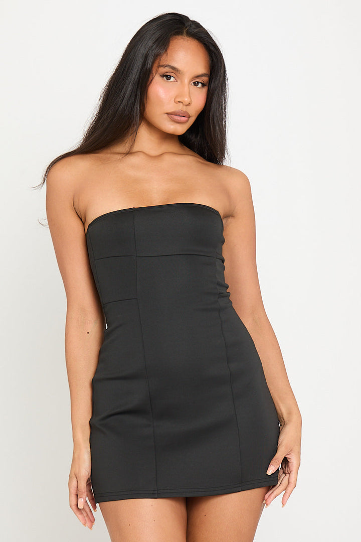 Schwarzes strukturiertes trägerloses Bandeau-Minikleid